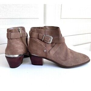 Essex Lane Boots Women's 9M Taupe/Tan Suede Silver Buckle Side Zip NWOB